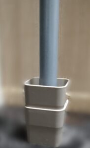 PCデスク継ぎ脚