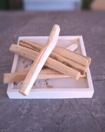 リビングのパロサント