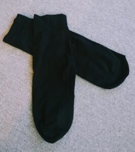 黒のブーツ用靴下
