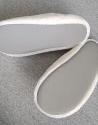 あたたかファイバースリッパの裏