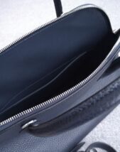 4uブガッティの中